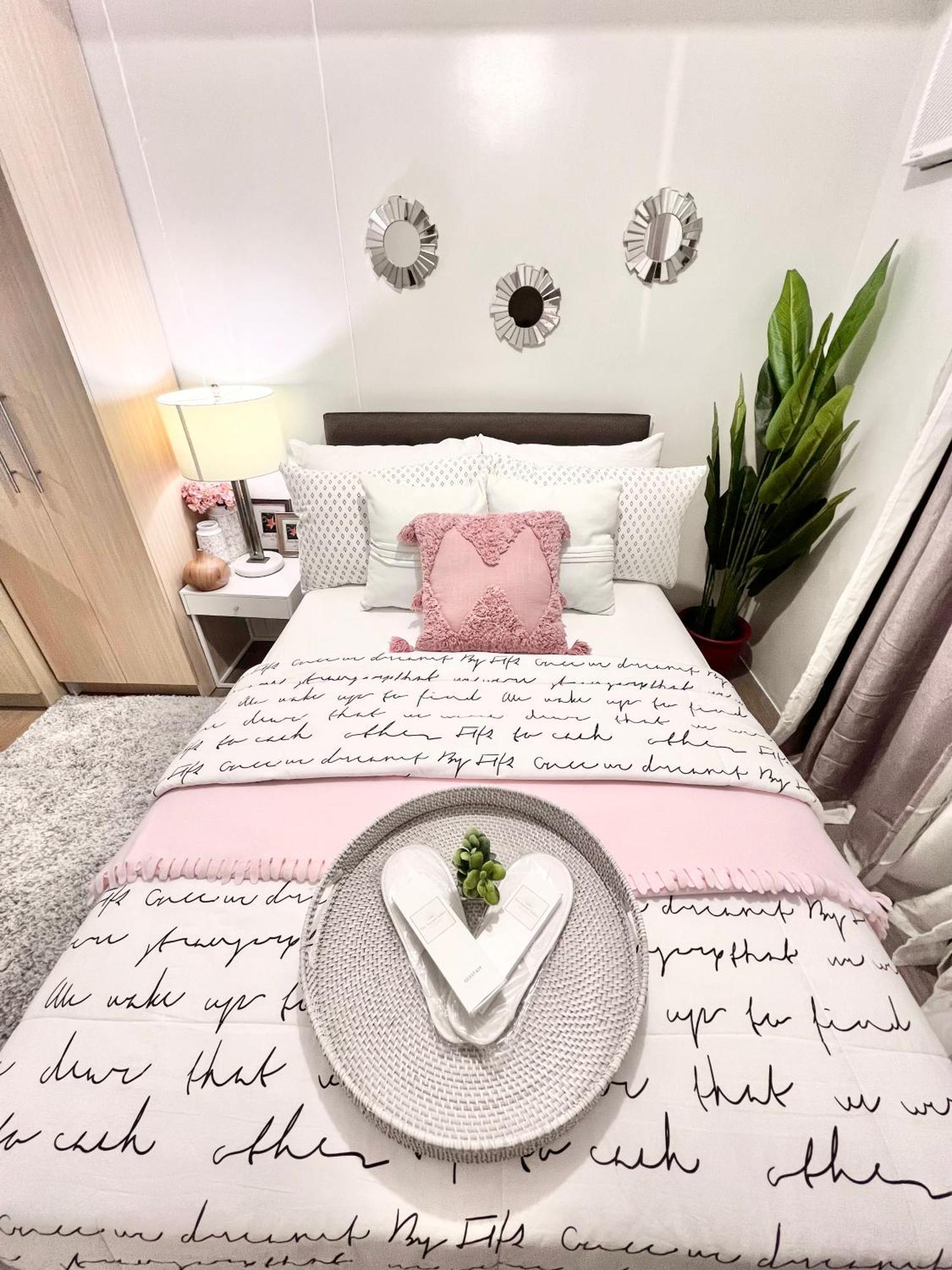 Crown Asia Tagaytay City Zewnętrze zdjęcie